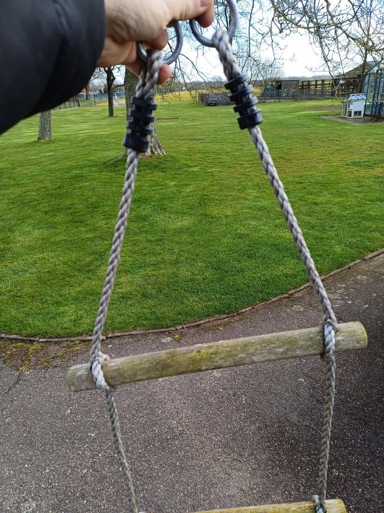 Klimladder/schommel, Ophalen