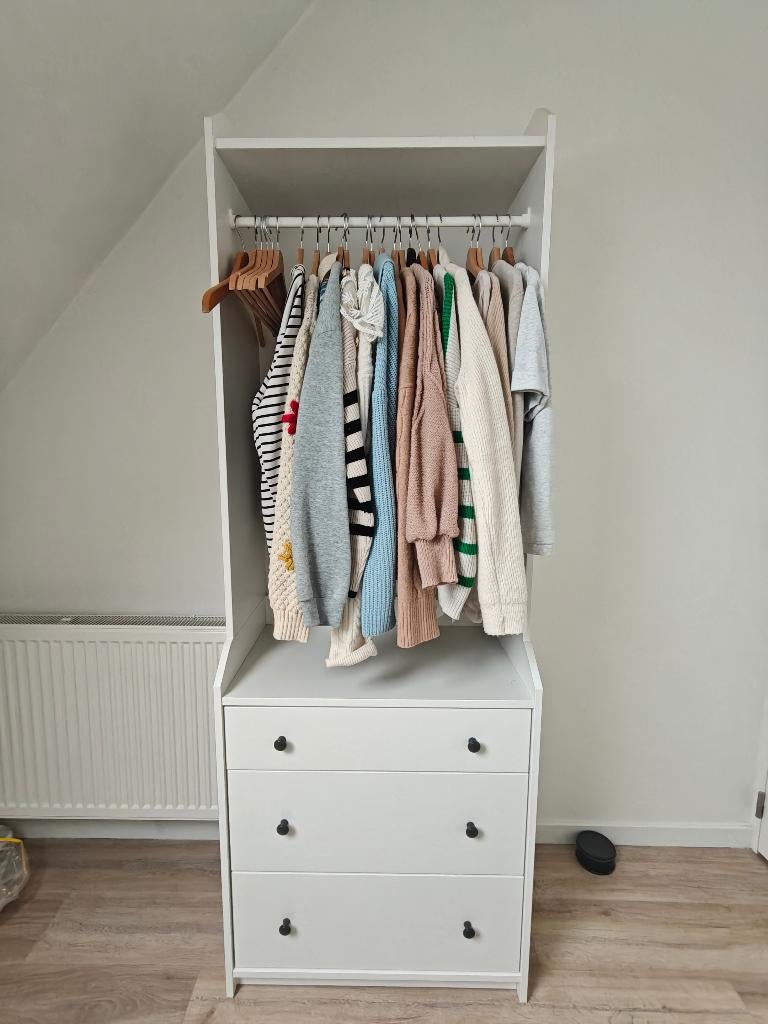Ikea Hauga open kledingkast in NIEUWE staat !, Huis en Inrichting, Ophalen, Nieuw