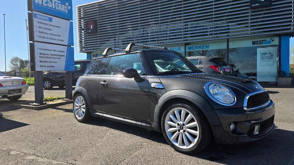 MINI COOPER SD 136 PK FULL OPTION, Auto's, Mini, Zwart, 4 cilinders, Leder, Particulier