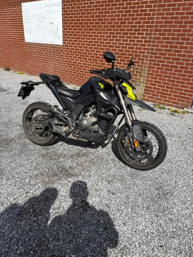 Zontes 125, 2024, Motos, Enlèvement