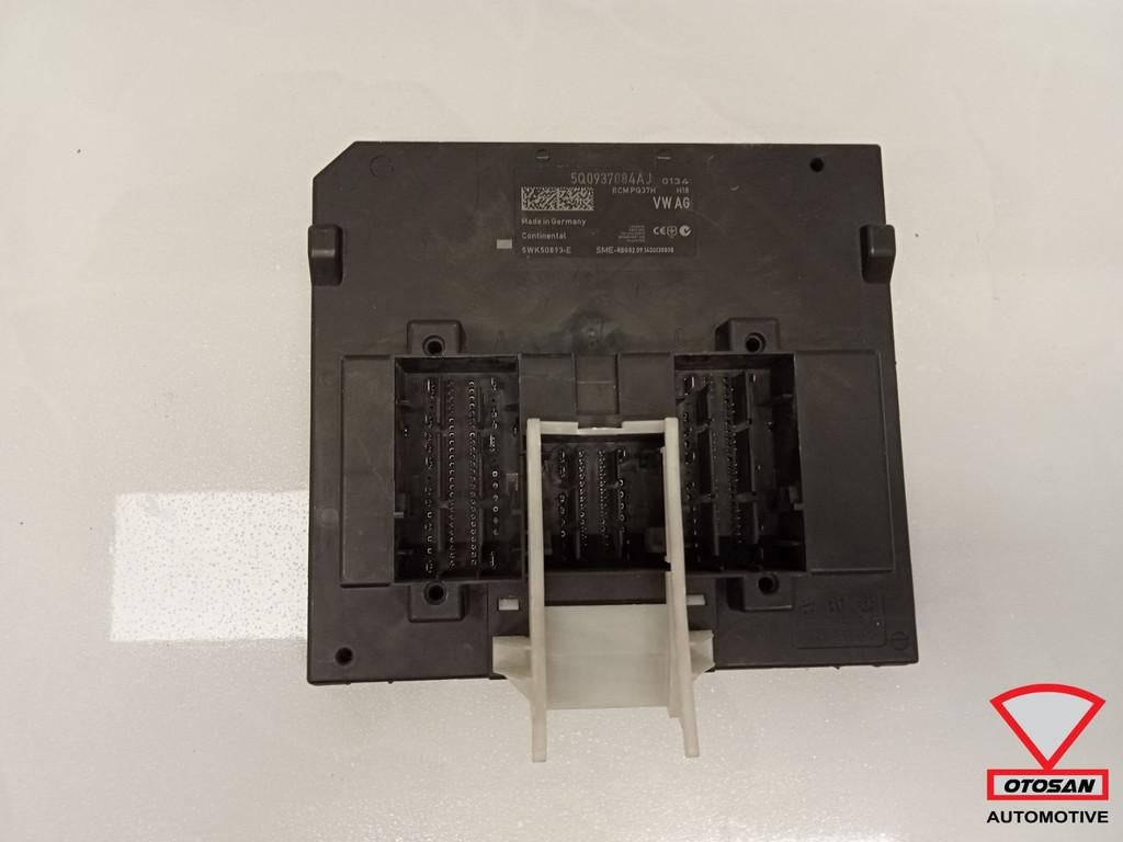 VW Audi Seat Skoda VAG BCM Bornier 5Q0937084AJ, Volkswagen, Volkswagen AG, Vw@volkswagen.de, Utilisé