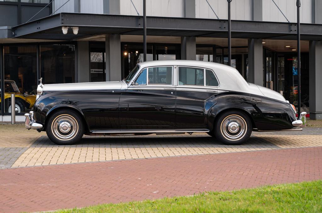 Rolls-Royce Silver Cloud II (bj 1962, automaat), Auto's, Oldtimers, 4 deurs, 6230 cc, Leder, Bedrijf