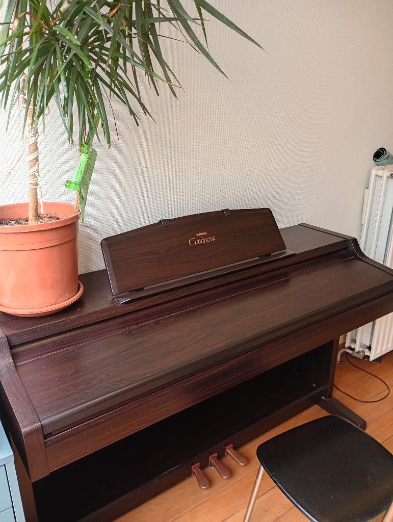 Digitale piano, Muziek en Instrumenten, Piano's, Ophalen, Gebruikt, Piano, Digitaal