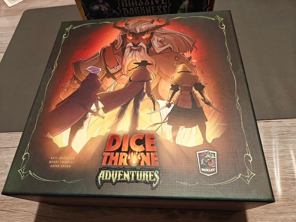 Dice Throne Adventures, Hobby en Vrije tijd, Een of twee spelers, Ophalen of Verzenden, Zo goed als nieuw