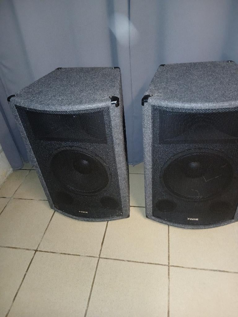 table de mixage et baffles, Musique & Instruments, Tables de mixage, Utilisé, 5 à 10 canaux, Entrée micro, Enlèvement