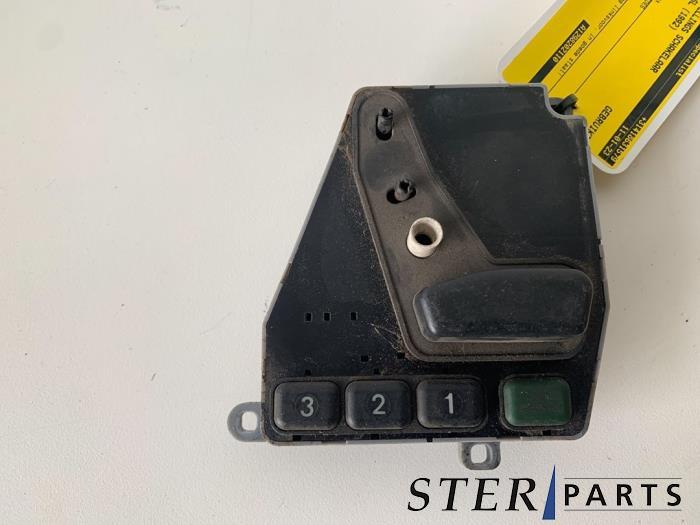 Commutateur réglage siège d'un Mercedes SL, Enlèvement ou Envoi, 3 mois de garantie, Utilisé, Mercedes-Benz