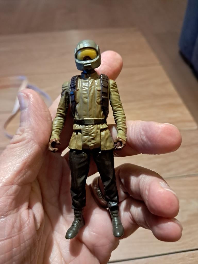 Personnage Starwars Résistance Trooper, Enlèvement ou Envoi, Comme neuf, Figurine