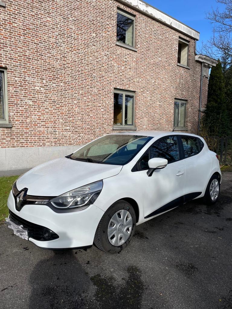 Reanult clio 4 prete a être immatriculé !, Entreprise, Achat