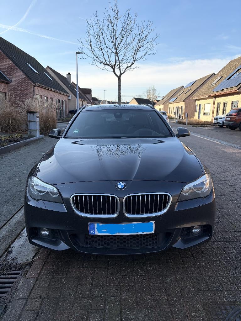 BMW 530d - M-pakket/Full Option/automaat bouwjaar 2015, Auto's, BMW, Automaat, Achterwielaandrijving, 2000 kg, 5 deurs
