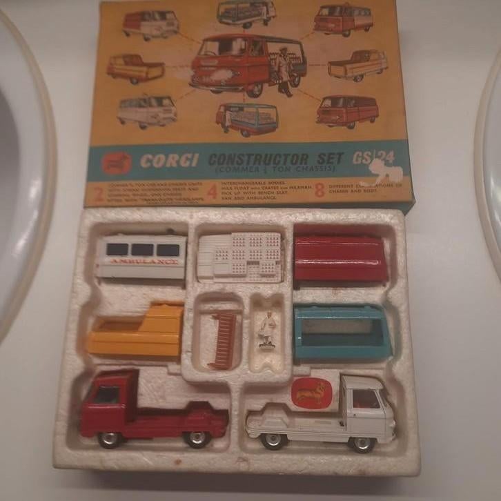 CORGI UK GS-24 : ENSEMBLE DE CONSTRUCTION 3/4 TONNES COMMER, Hobby & Loisirs créatifs, Voitures miniatures | 1:43, Neuf, Bus ou Camion