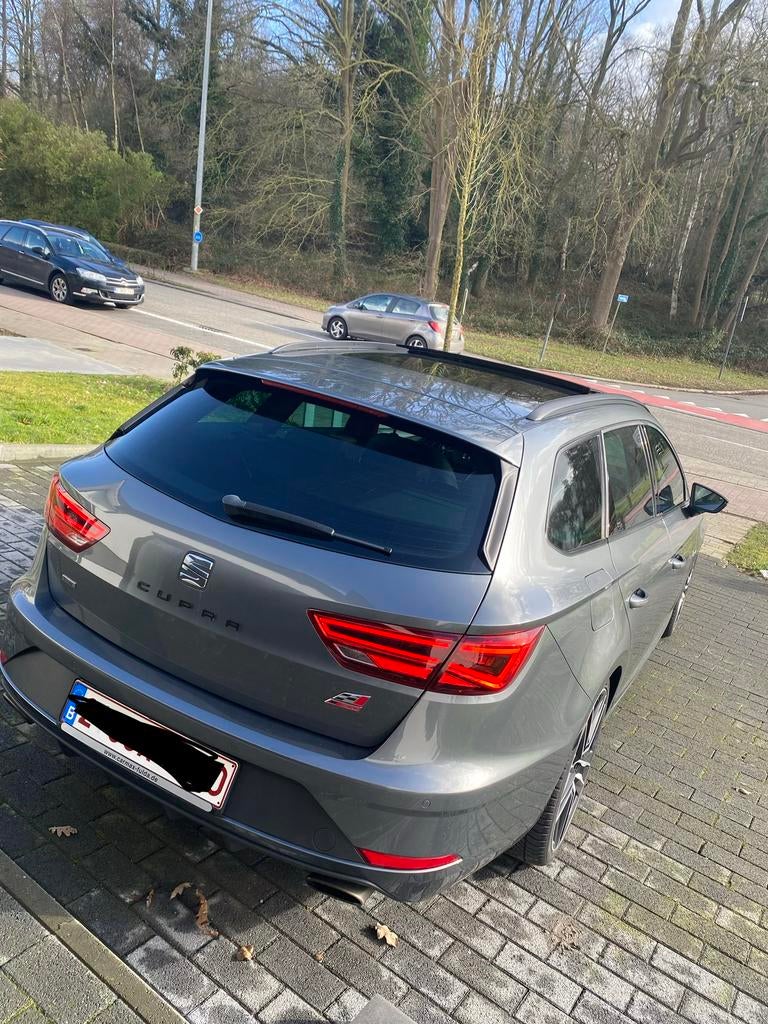 Seat leon cupra300 4drive! Dre beats! Keyless, Auto's, Seat, Particulier, Leon, 4x4, ABS, Achteruitrijcamera, Adaptieve lichten