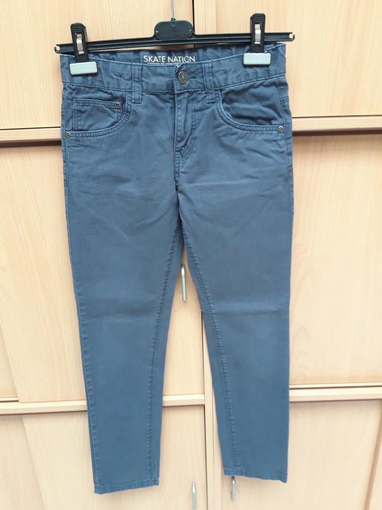 Grijze katoenen broek 146/11j jongen C&A Skate Nation, Kinderen en Baby's, Kinderkleding | Maat 146, Zo goed als nieuw, Jongen