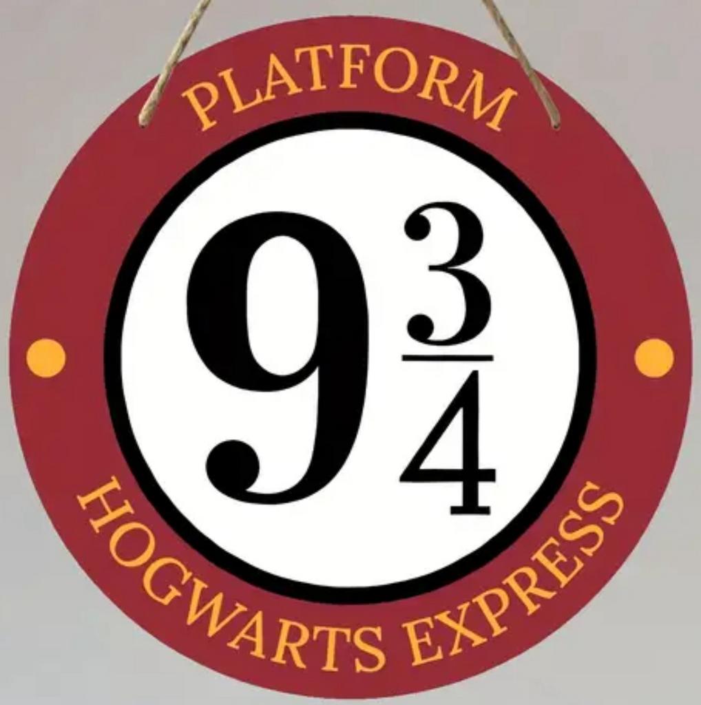 Reclamebord hout Hogwarts Express 9 3/4 - mancave nieuw, Ophalen of Verzenden, Zo goed als nieuw, Versiering