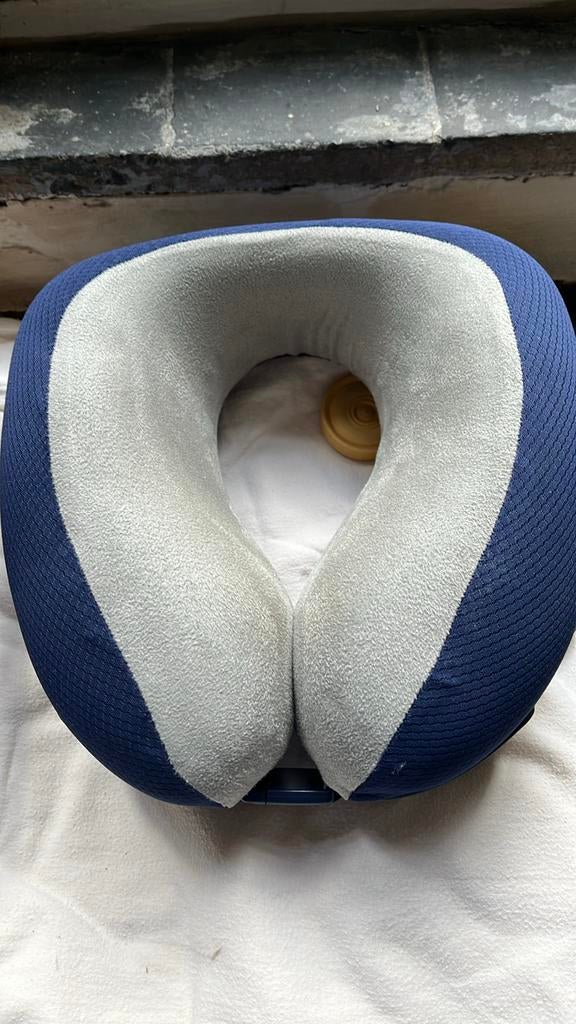 Nek- reiskussen, Ophalen, Zo goed als nieuw