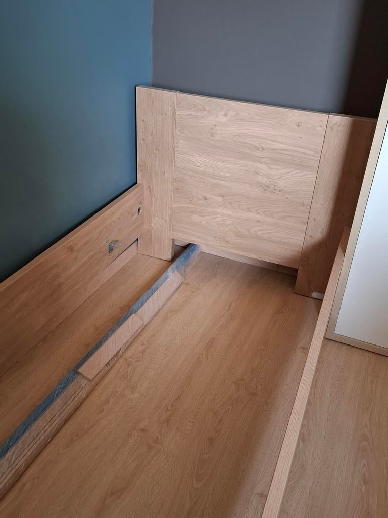 Eenpersoonsbed incl lattenbodem en matras, Kinderen en Baby's, Ophalen, Lattenbodem