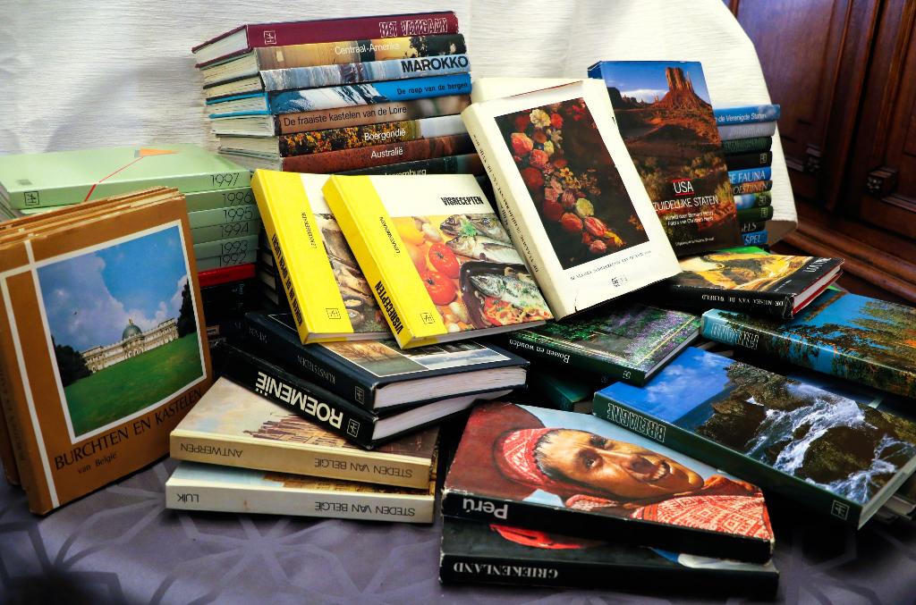 Lot van 83 Artis-historia boeken, Enlèvement, Utilisé, Artis historia, Livre d'images