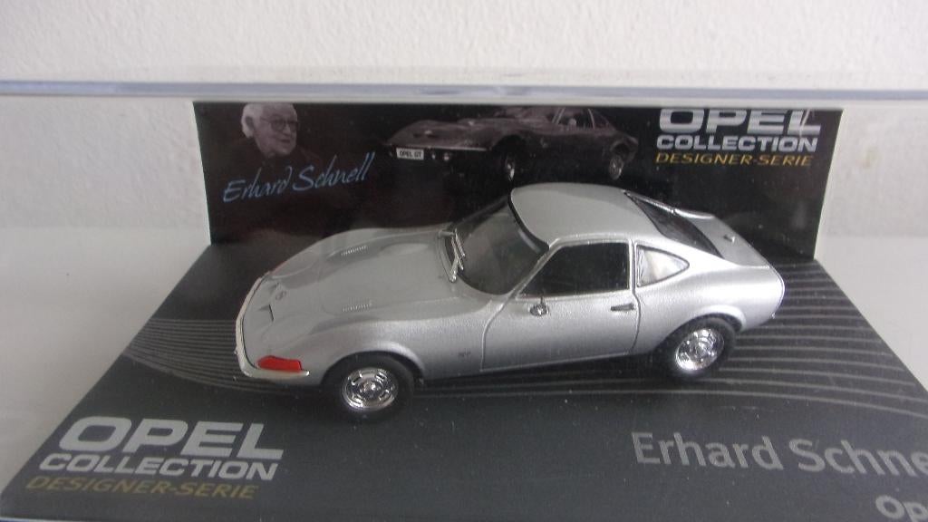 OPEL SERIE LIMITEE DESIGNER. GT 1900.1/43 COMME NEUVE., Enlèvement ou Envoi, Comme neuf, Voiture, Autres marques