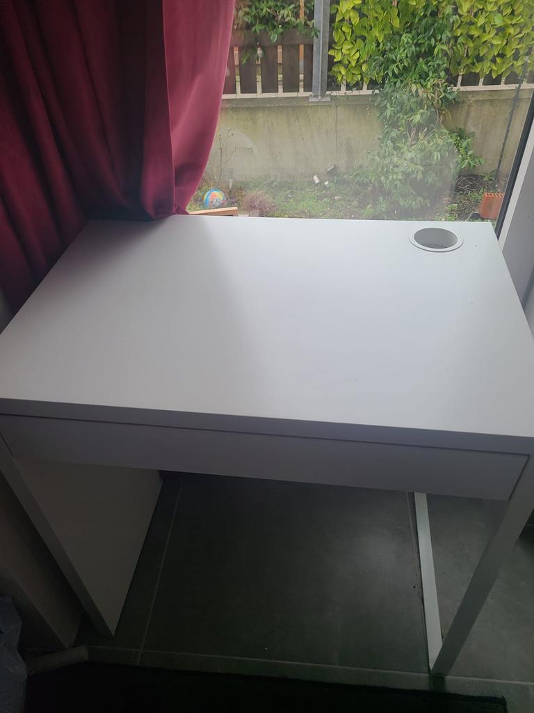 Bureautafel Ikea, Tuin en Terras, Tuintafels, Ophalen of Verzenden, Zo goed als nieuw
