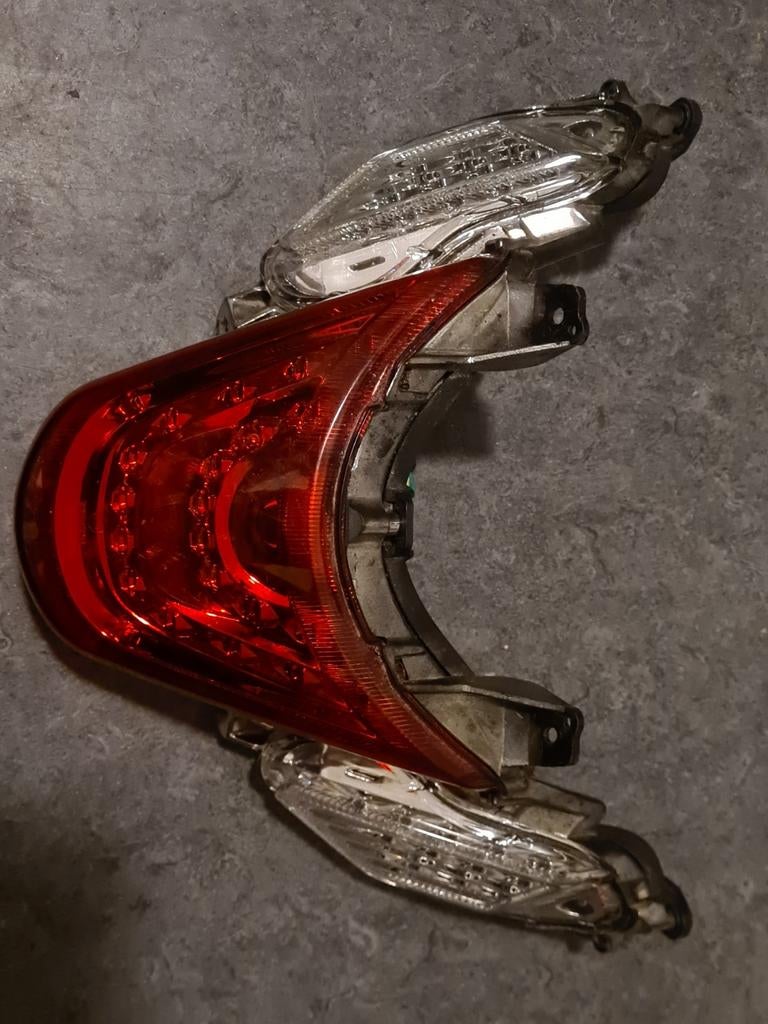 Stoplicht met knipperlichten sym mio 50cc scooter nieuw modl, Fietsen en Brommers, Ophalen of Verzenden