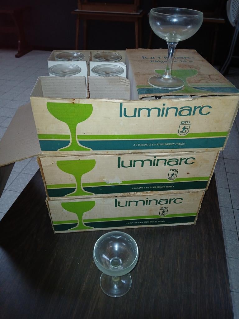 Champagnecoupes, Ophalen