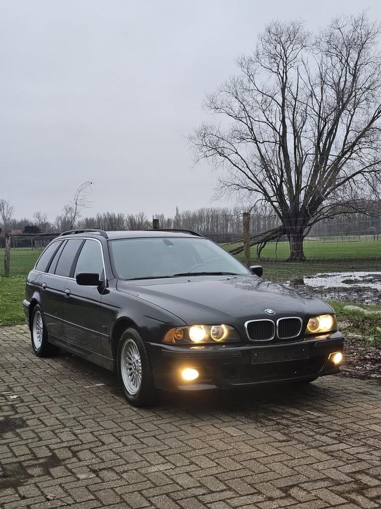 BMW 525iT Restoratie, Auto's, Automaat, Achterwielaandrijving, Beige, 2495 cc