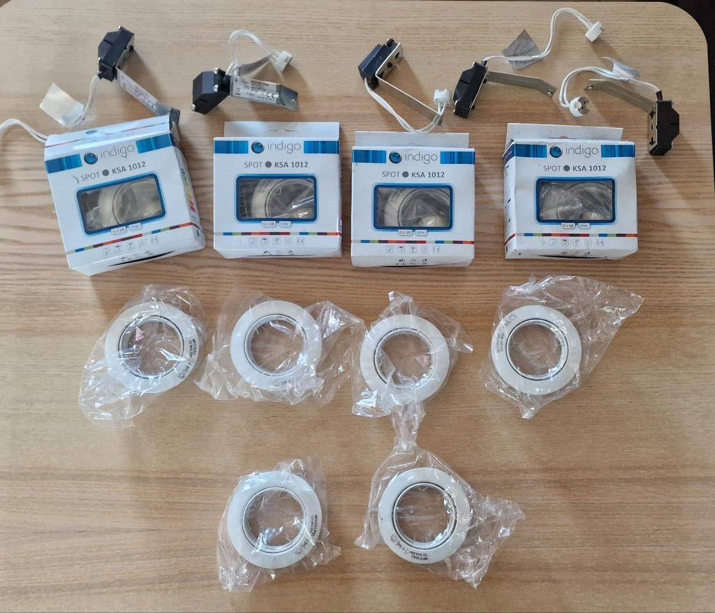 Spot (10) encastrable Blanc GU10. 50w Indigo KSA 1012, Ophalen