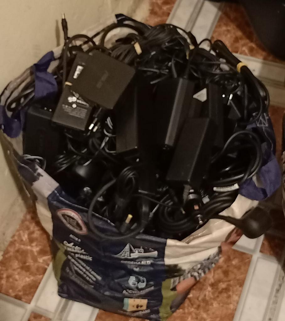 Lot chargeur de gros, Informatique & Logiciels, Enlèvement ou Envoi, Comme neuf