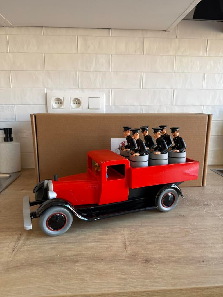 Aroutcheff Tintin - Le camion des policiers, Enlèvement ou Envoi, Comme neuf