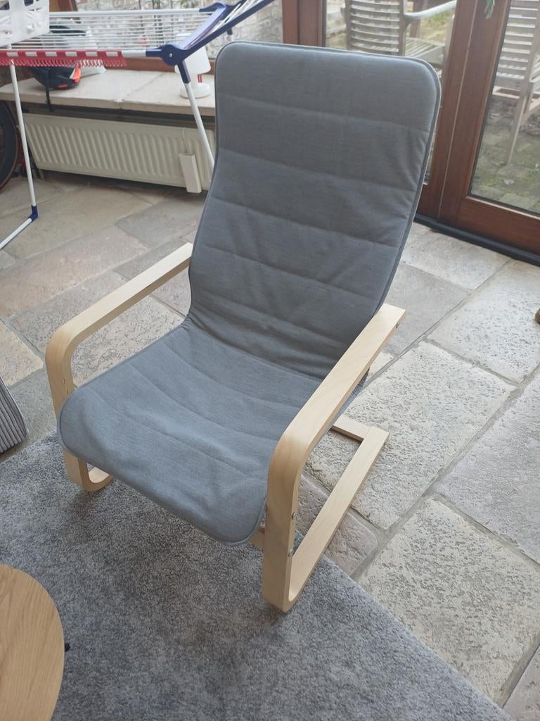 Fauteuil IKEA, Enlèvement