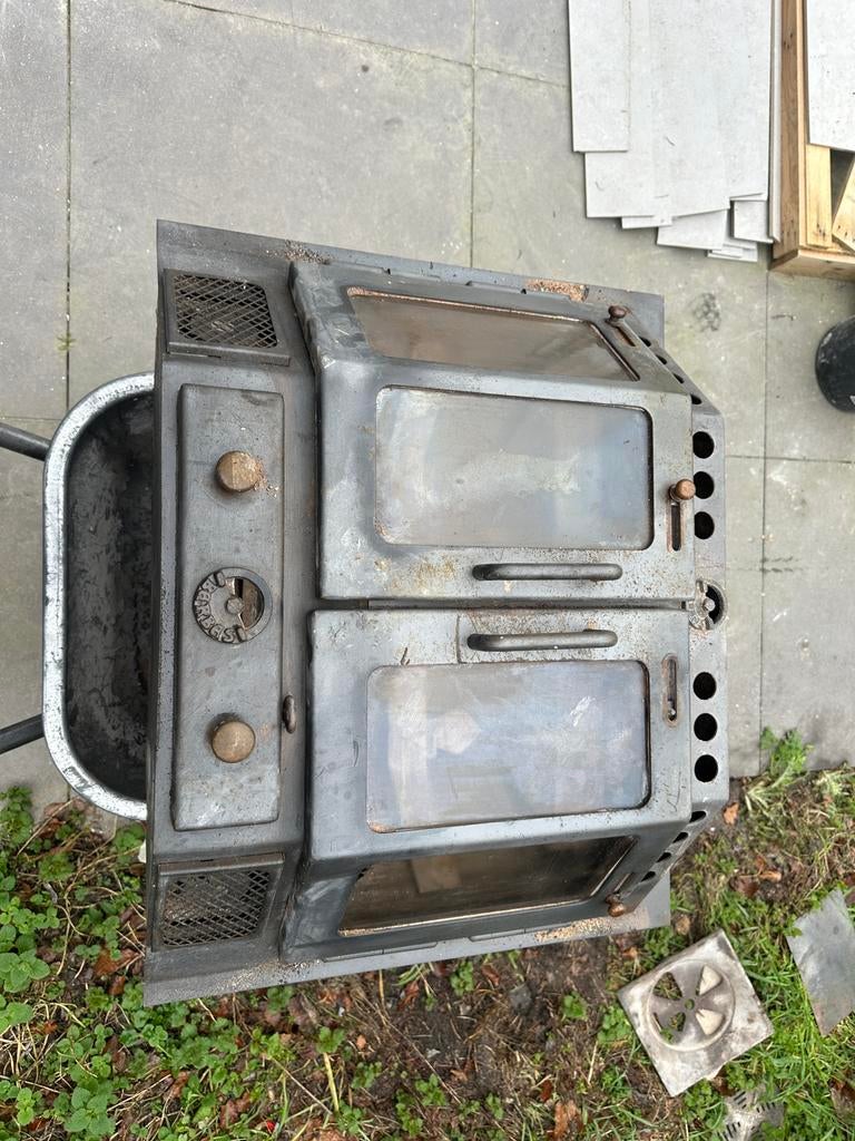 Barbas houtkachel, Huis en Inrichting, Ophalen, Zo goed als nieuw, Houtkachel