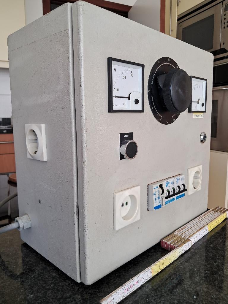 Voedingsbord, Doe-het-zelf en Bouw, Gereedschap | Overige machines, Ophalen, Zo goed als nieuw