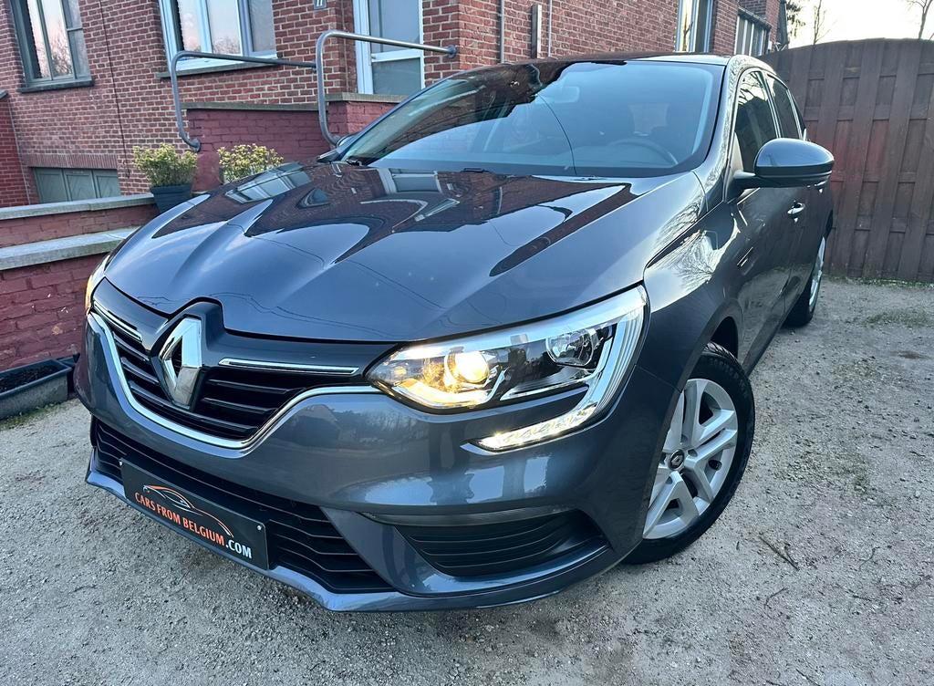 Renault Megane GARANTIE* 27000km* Sieges️ Chaud* CarPlay, Autos, Argent ou Gris, Achat, Entreprise, Garantie prolongée