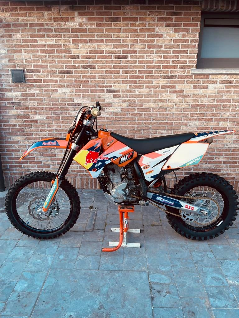 Ktm exc-f 250cc met maar 2075 km  op de teller, Fietsen en Brommers, Ophalen of Verzenden, Zo goed als nieuw