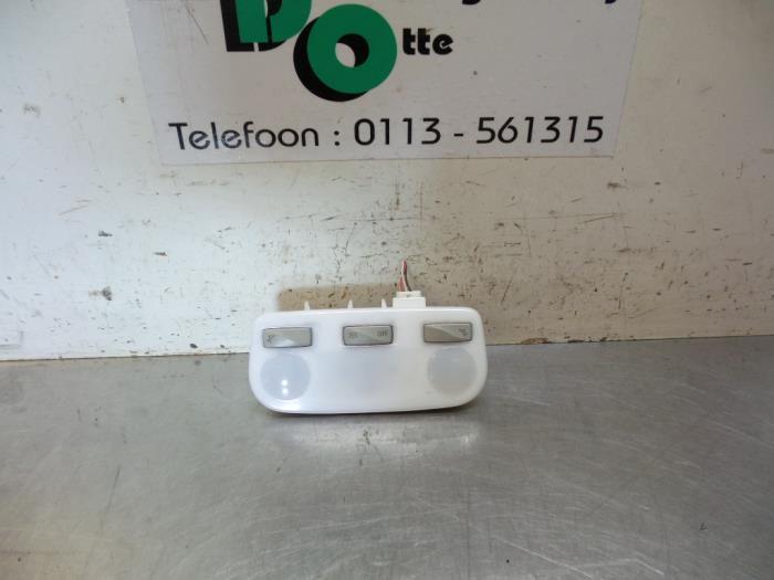 Eclairage intérieur avant d'un Renault Clio (Clio 4 12-), Renault, -, 3 mois de garantie, Utilisé