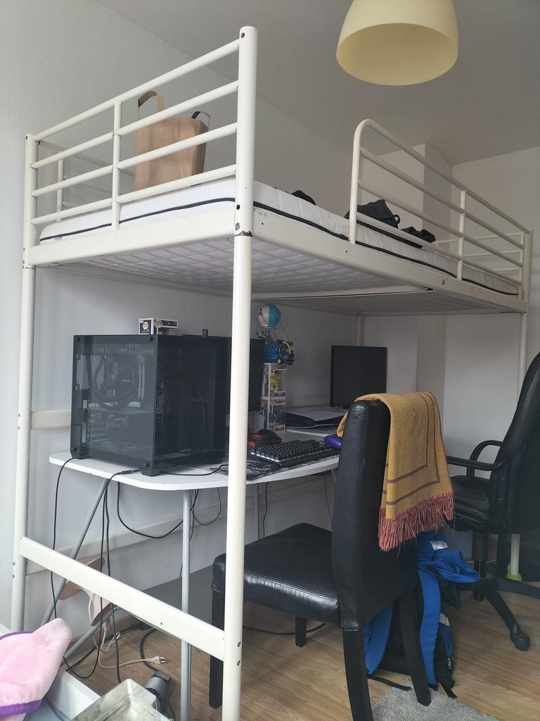 Wit stapelbed, Ophalen, Zo goed als nieuw