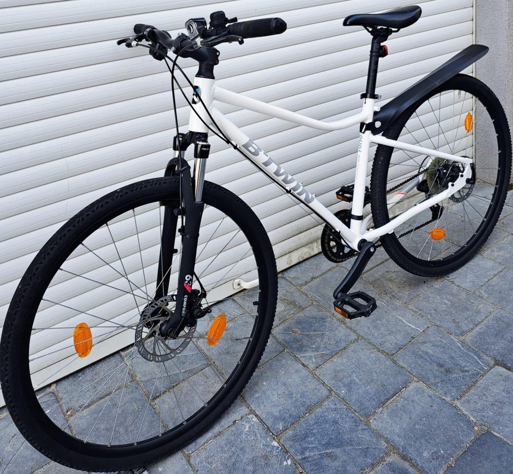 VTC B-TWIN RIVERSIDE 500 quasiment neuf, Enlèvement ou Envoi