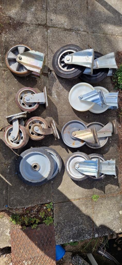 Roulettes industrielles robustes - Vente par paire ou lot, Bricolage & Construction