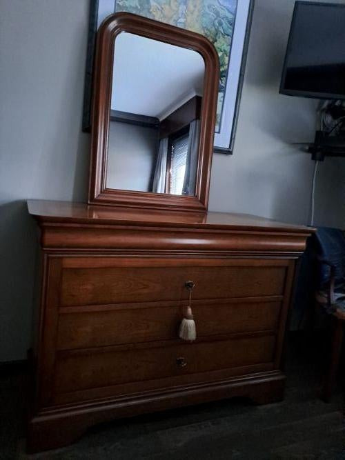 Commode et miroir en meriser, Enlèvement