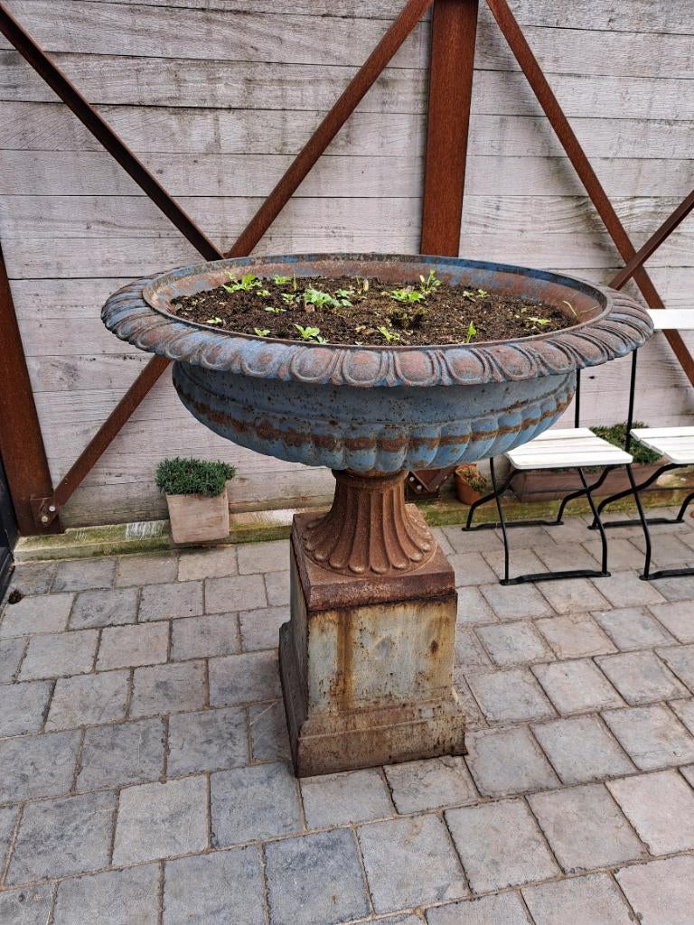 Gietijzer bloempot, Enlèvement, Utilisé