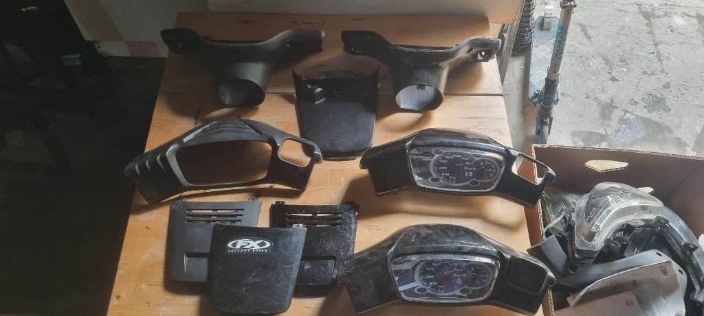Lot van 50cc scooteronderdelen, Fietsen en Brommers, Ophalen, Gebruikt, Overige typen, MBK