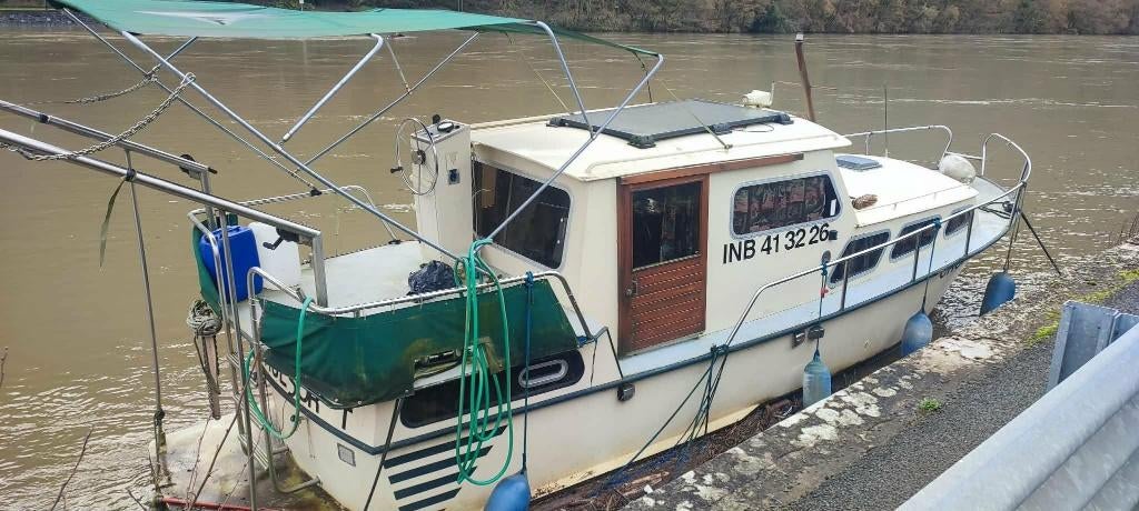 Boot, Watersport en Boten, Motorboten en Motorjachten, Ophalen, Gebruikt, Staal, Binnenboordmotor