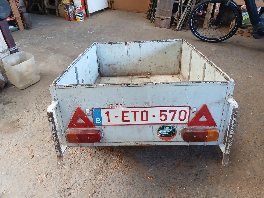 camping aanhangwagen, Enlèvement, Utilisé