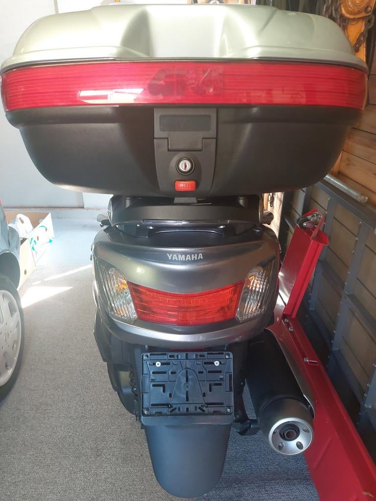 Tekoop yamaha 400cc Majesty scooter