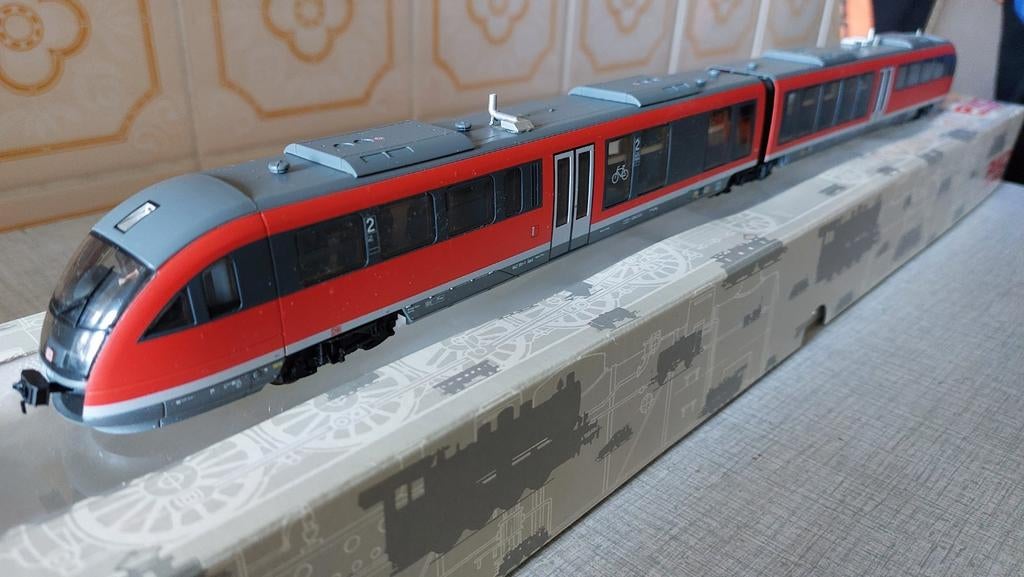 Train Desiro au départ de DB (Pico), Neuf, Piko, Enlèvement, Courant continu