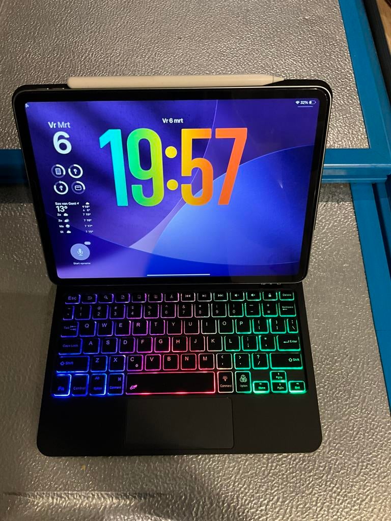 Ipad pro 11 inch + toetsenbord + pencil 2e, Computers en Software, Apple iPads, Ophalen, 11 inch, Zo goed als nieuw, Apple iPad Pro