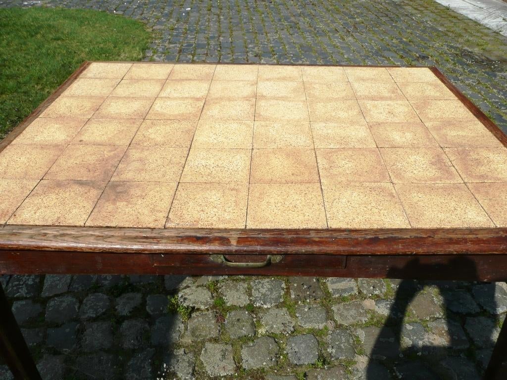 UNIEK houten tafel met tegels ingelegd/keukentafel/tuintafel, Ophalen, Gebruikt, Vier personen, Rechthoekig