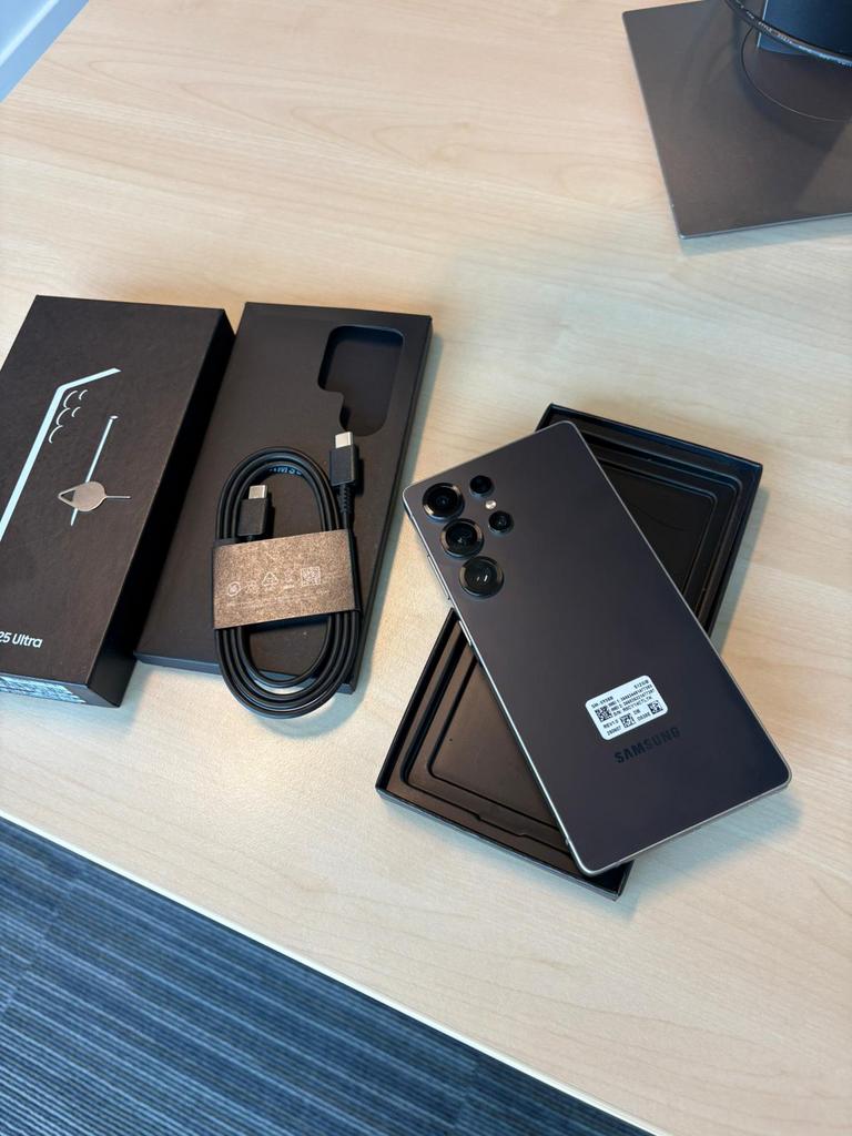 Samsung Galaxy S25 Ultra 256 gb, Télécoms, Téléphonie mobile | Samsung, Enlèvement ou Envoi, Comme neuf, Autres modèles