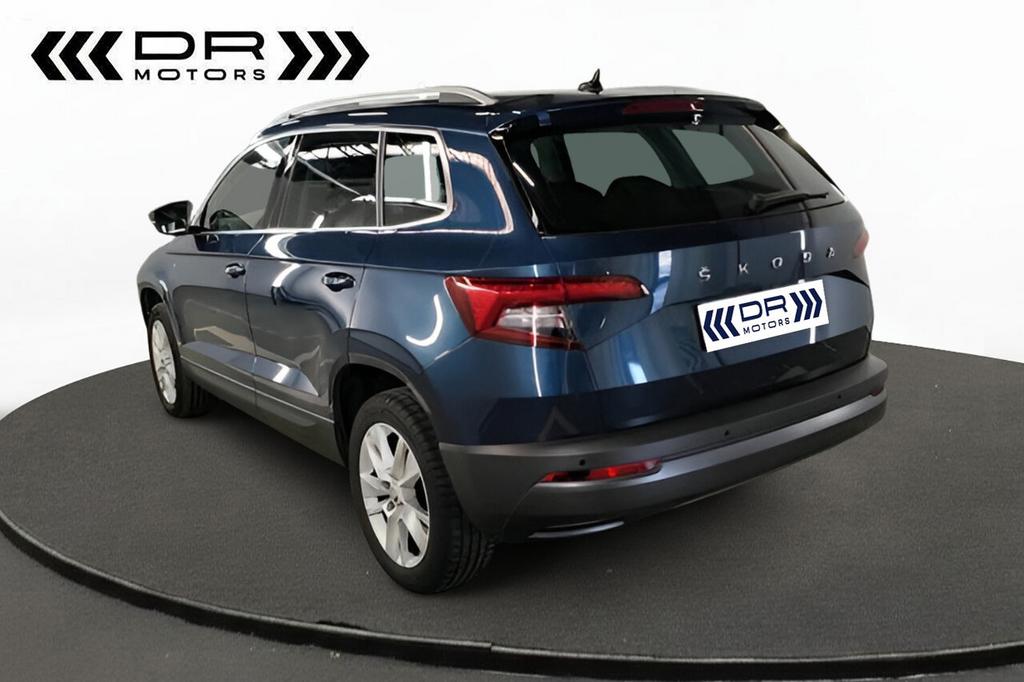Skoda Karoq DSG - ADAPTIVE CRUISE - VERWARMDE ZETELS, 1489 cc, 4 cilinders, Karoq, Bedrijf