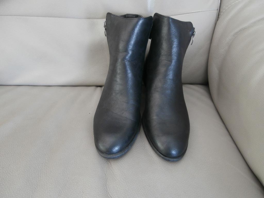 Bottillons neuf pointure 41, Vêtements | Femmes, Enlèvement ou Envoi, Neuf, Noir