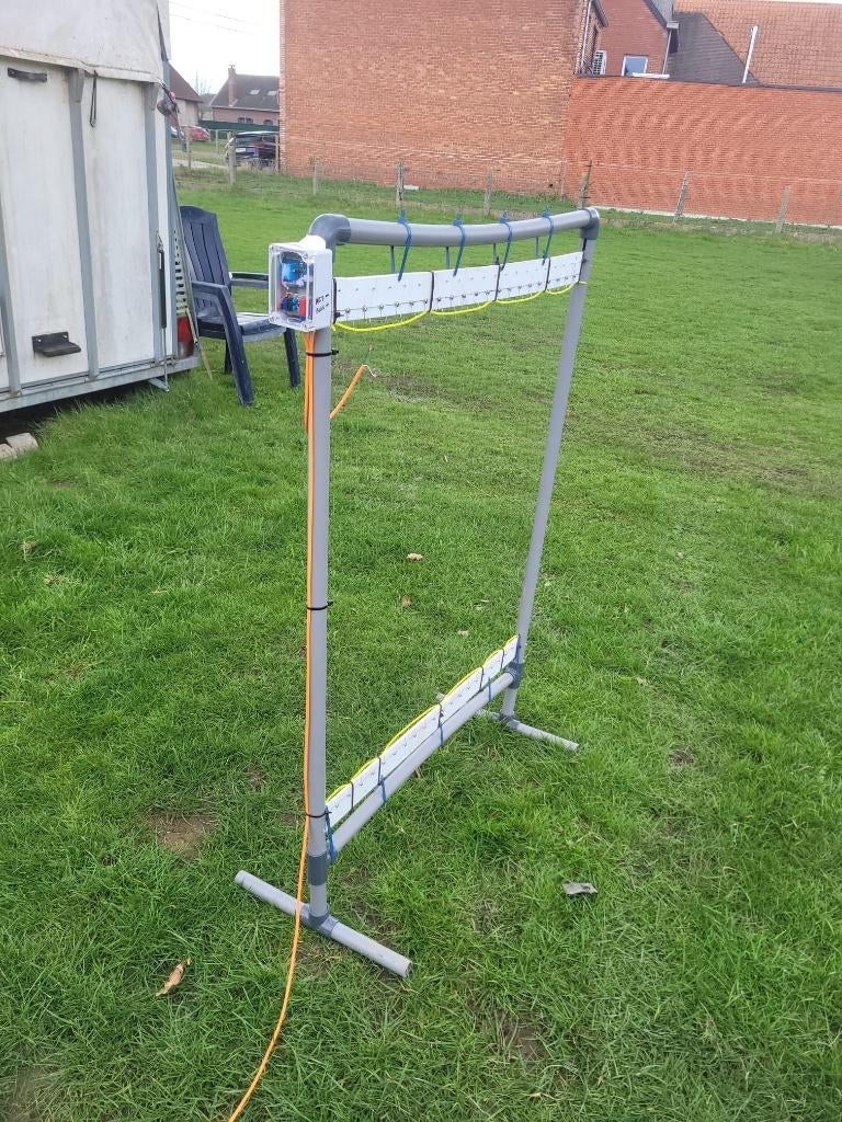 Harpe contre frelons asiatiques, Mars